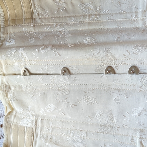 Antique corset with garters - Picture 3 of 14